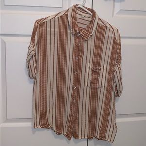 Short sleeve button down blouse!